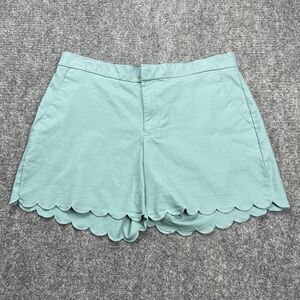 Banana Republic Shorts Womens Size 8 Scalloped Hem Soft Green Faux Pockets